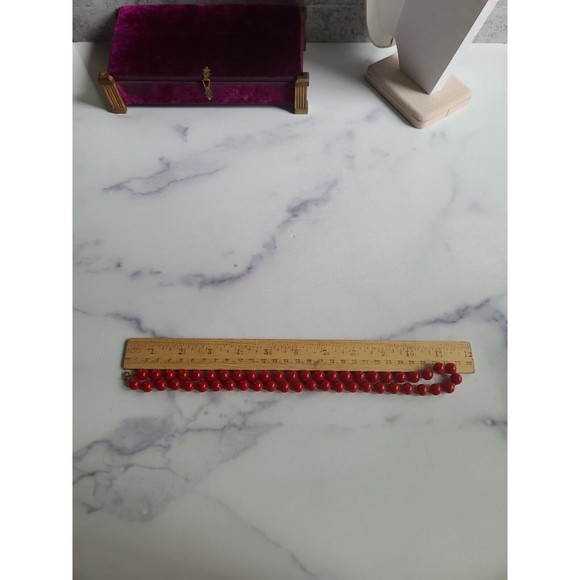 Vintage Cherry Red Plastic Beaded Necklace - Picture 8 of 9